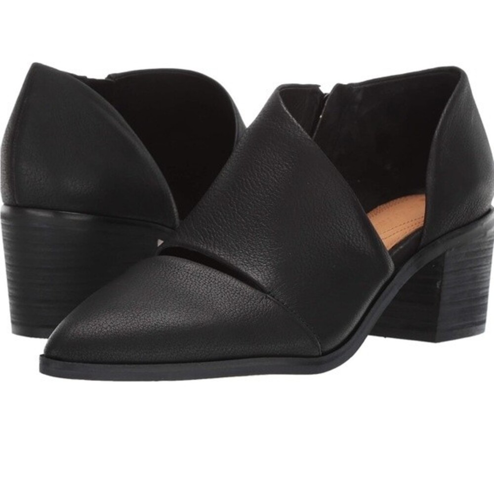 Corso Como Kammy Leather Bootie in Black 7.5